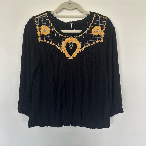 FREE PEOPLE Begonia Embroidered Black Long Sleeve Top Size Medium - Picture 2 of 7